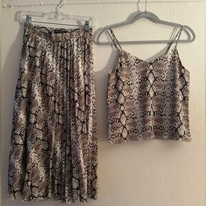 Banana republic snake skin skirt set